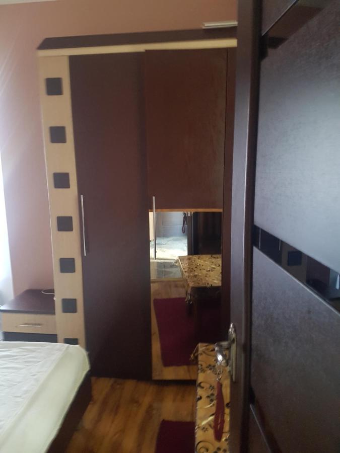 באטומי Guest House 2 Floor מראה חיצוני תמונה
