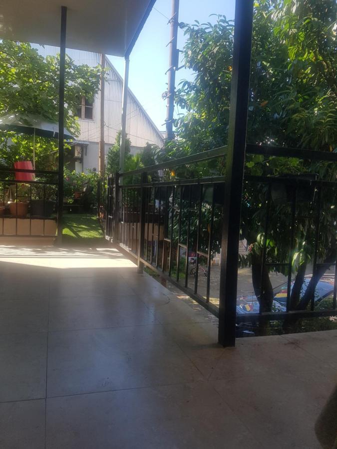 באטומי Guest House 2 Floor מראה חיצוני תמונה
