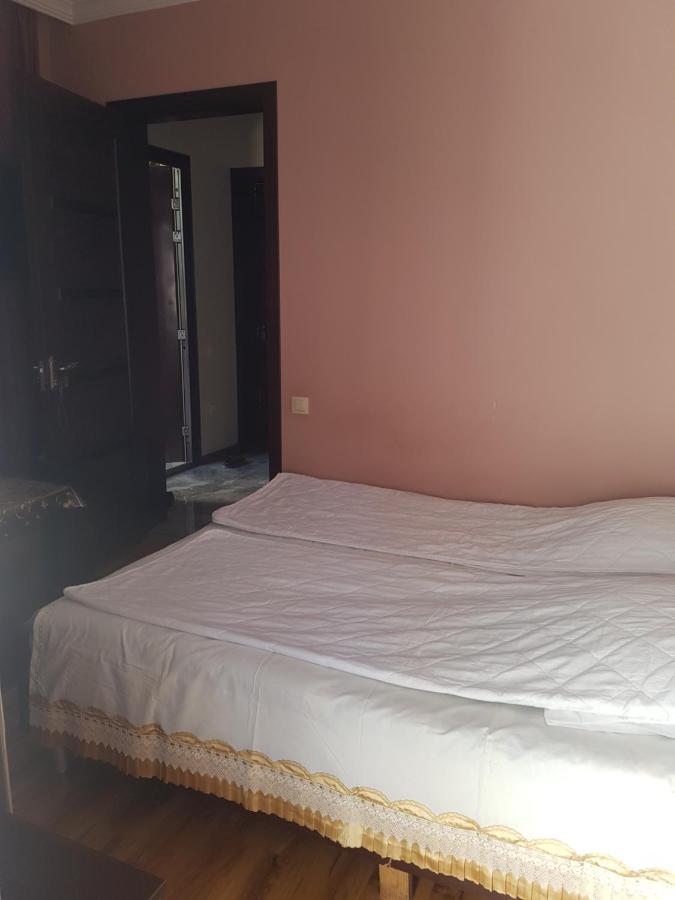 באטומי Guest House 2 Floor מראה חיצוני תמונה