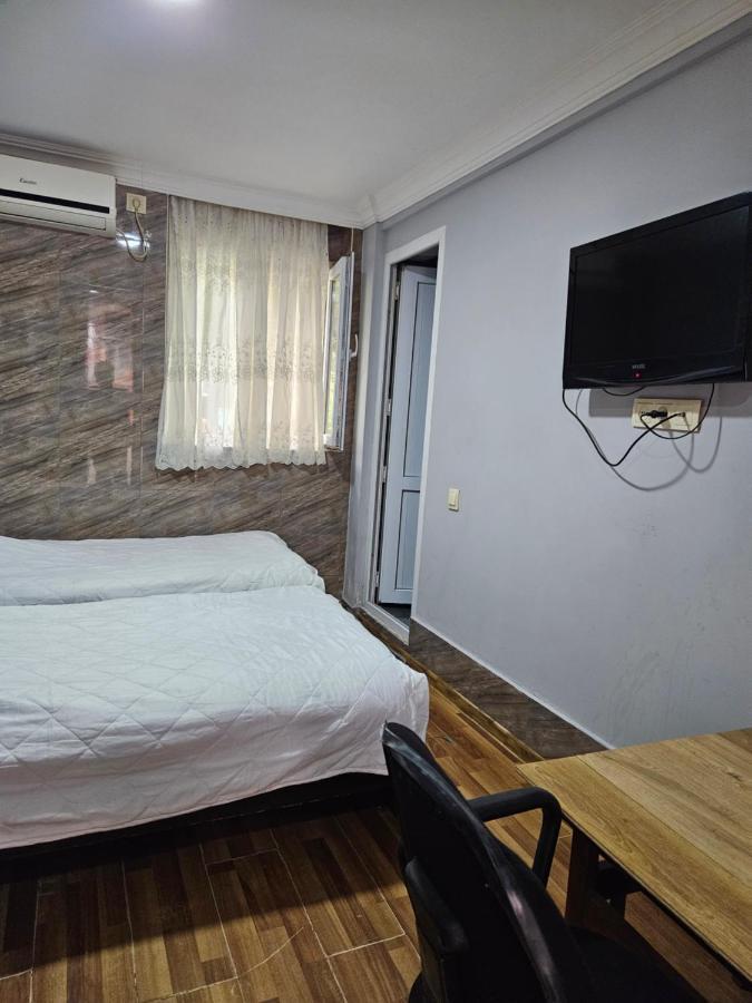 באטומי Guest House 2 Floor מראה חיצוני תמונה