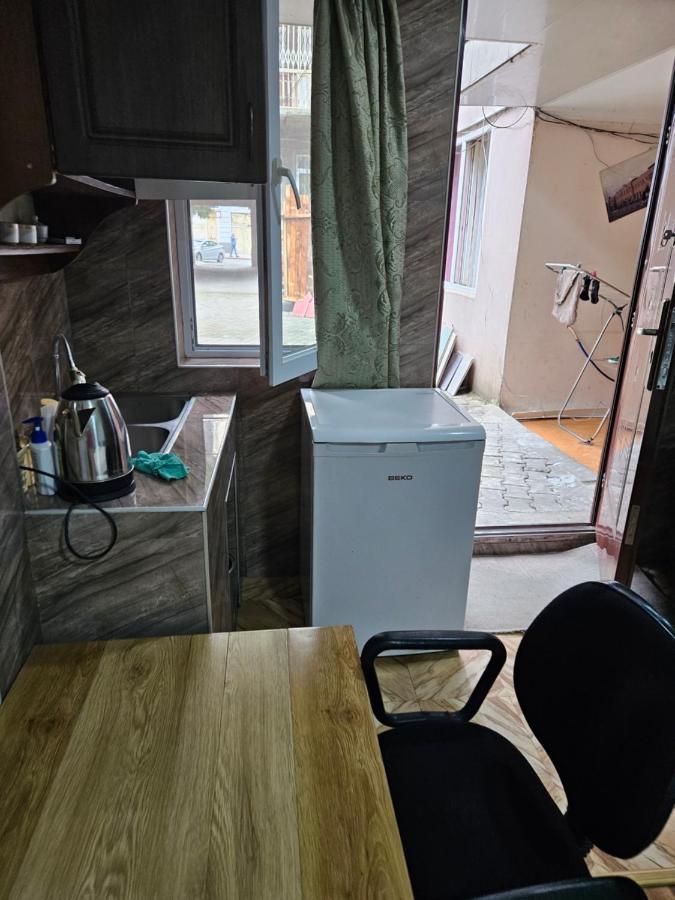 באטומי Guest House 2 Floor מראה חיצוני תמונה