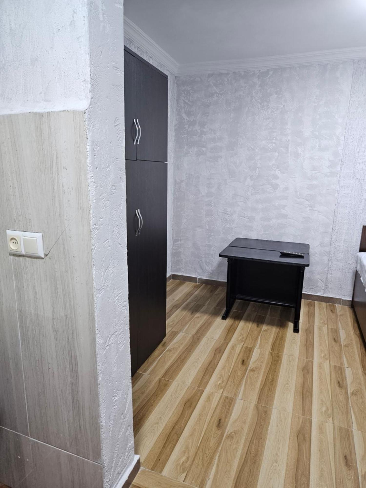 באטומי Guest House 2 Floor מראה חיצוני תמונה