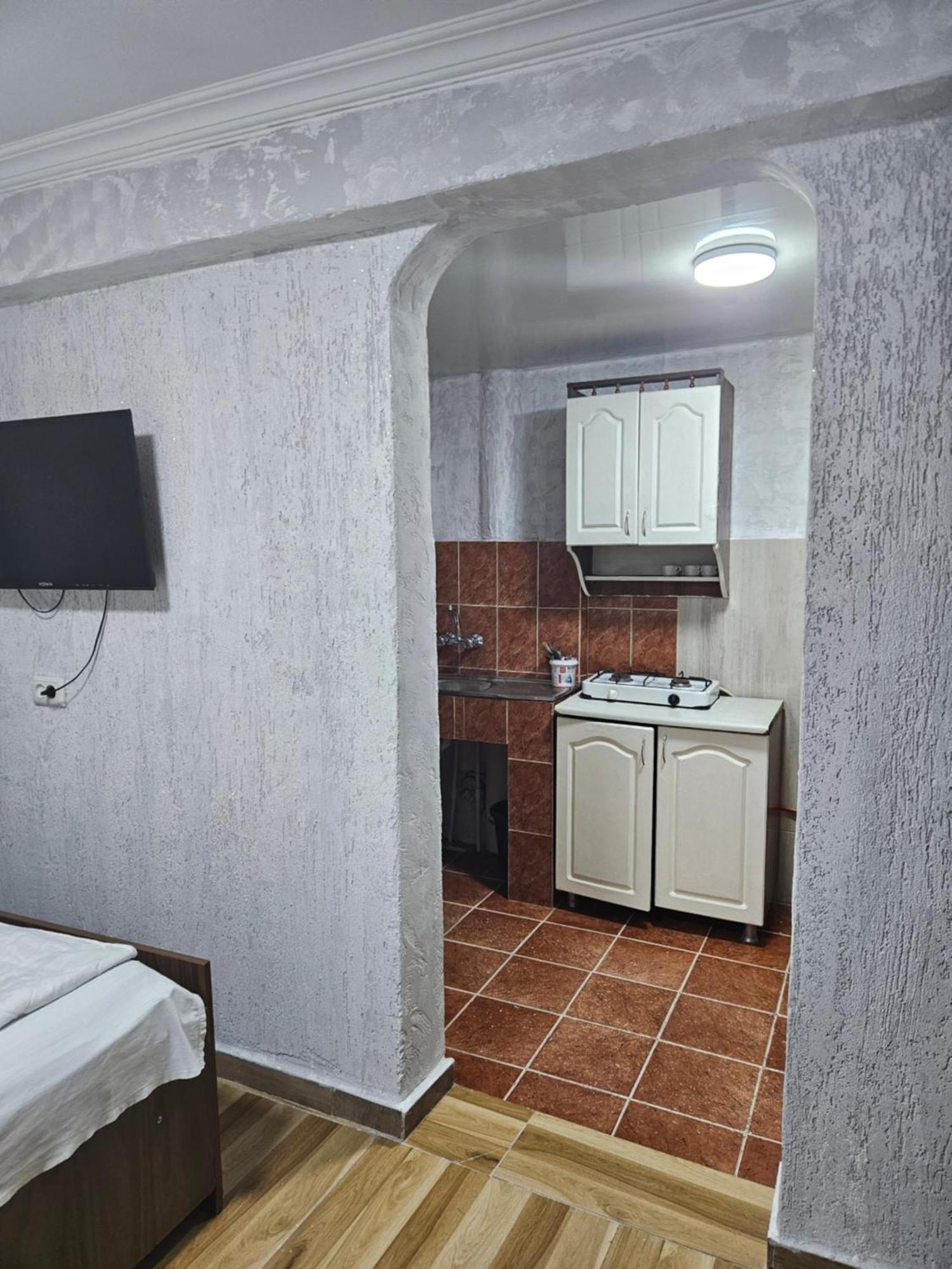 באטומי Guest House 2 Floor מראה חיצוני תמונה