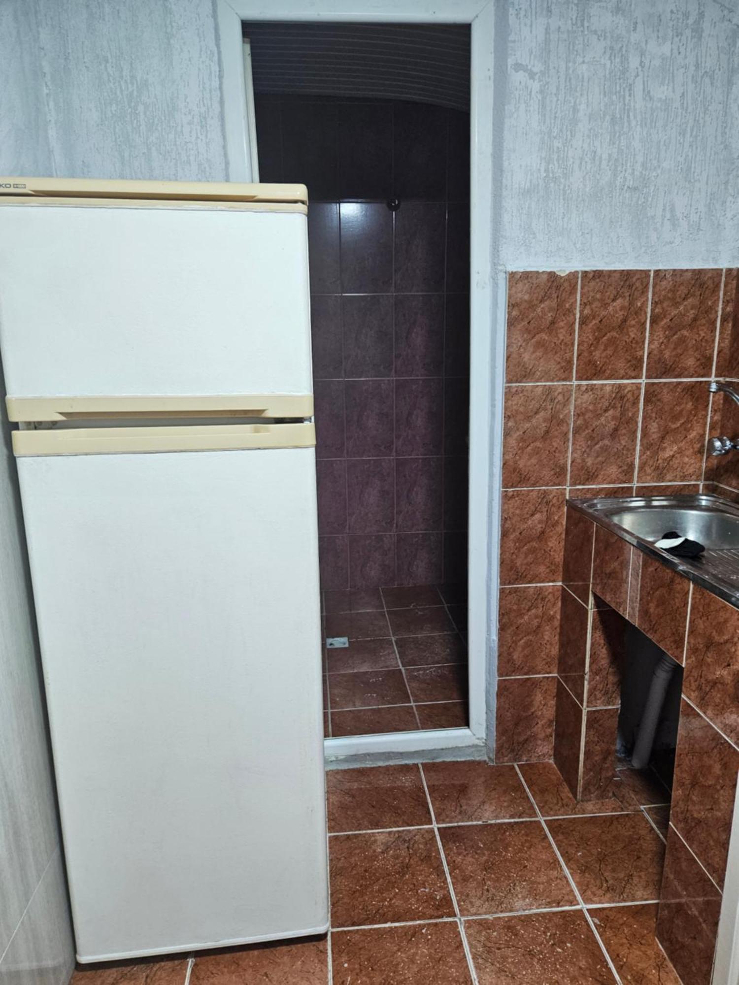 באטומי Guest House 2 Floor מראה חיצוני תמונה