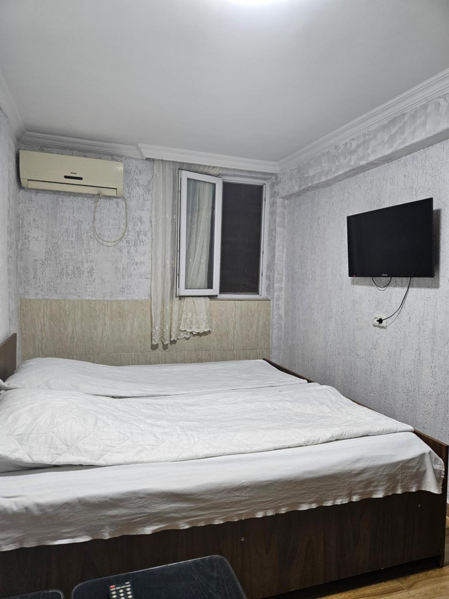 באטומי Guest House 2 Floor מראה חיצוני תמונה