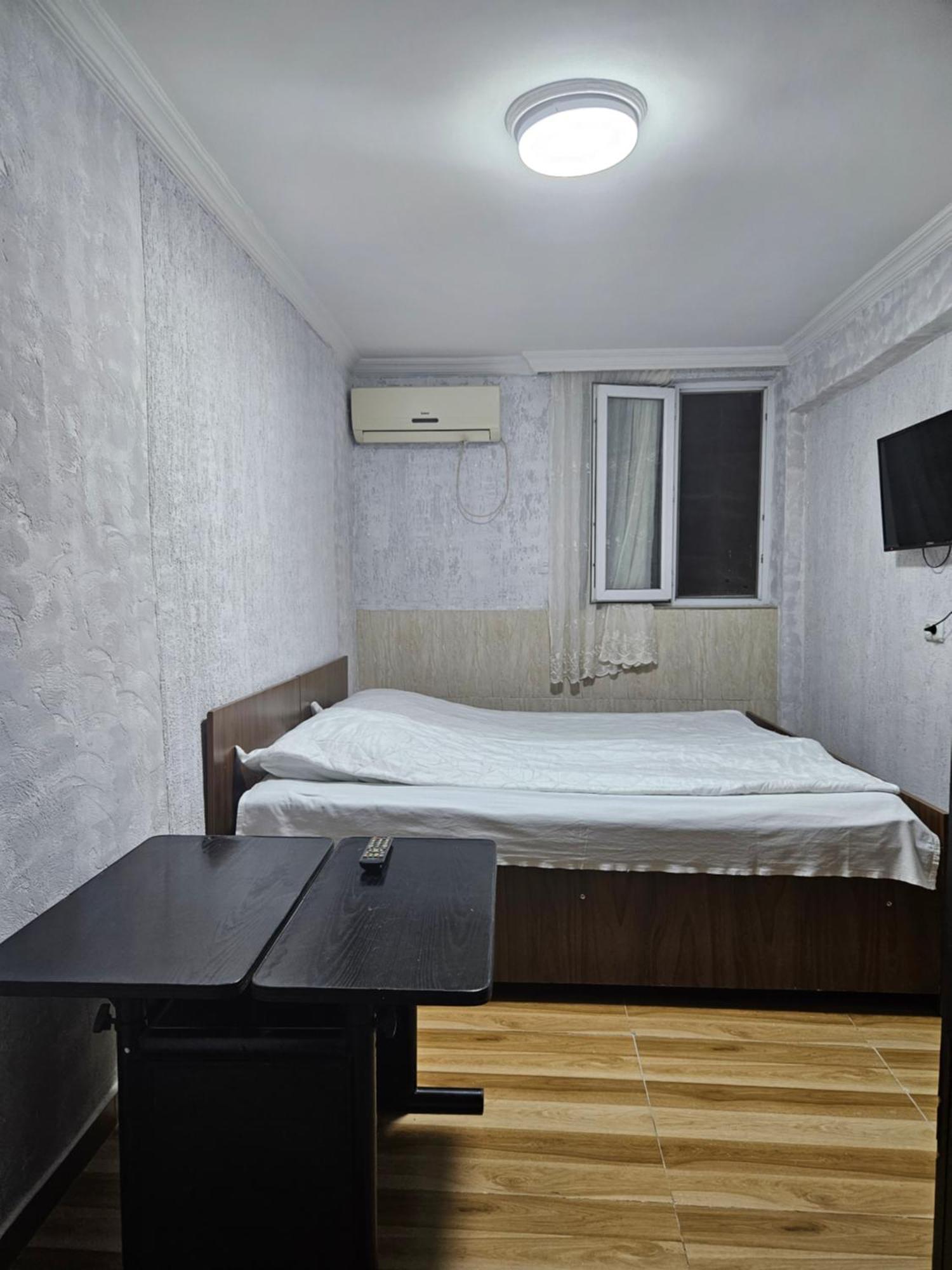באטומי Guest House 2 Floor מראה חיצוני תמונה