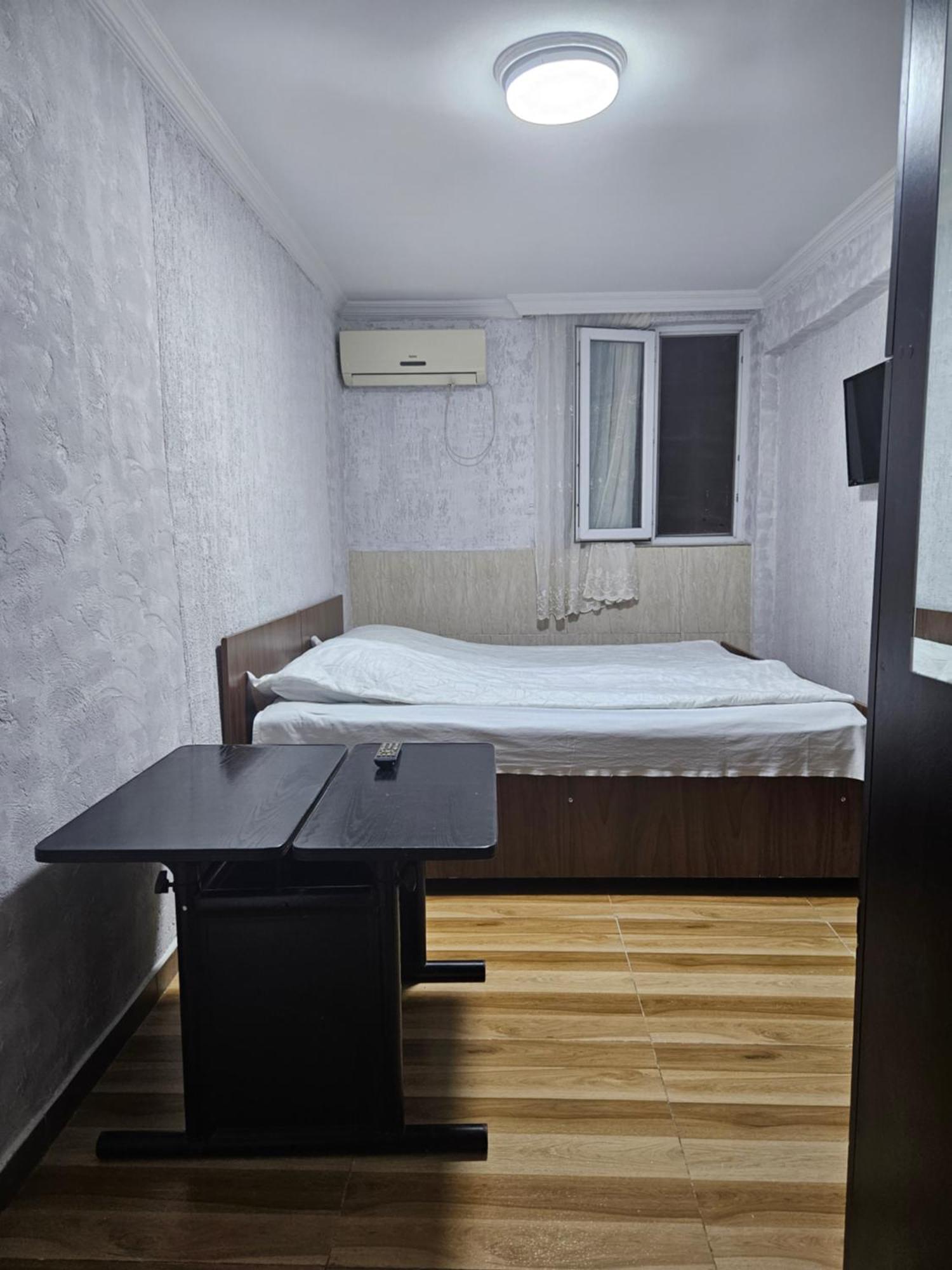 באטומי Guest House 2 Floor מראה חיצוני תמונה