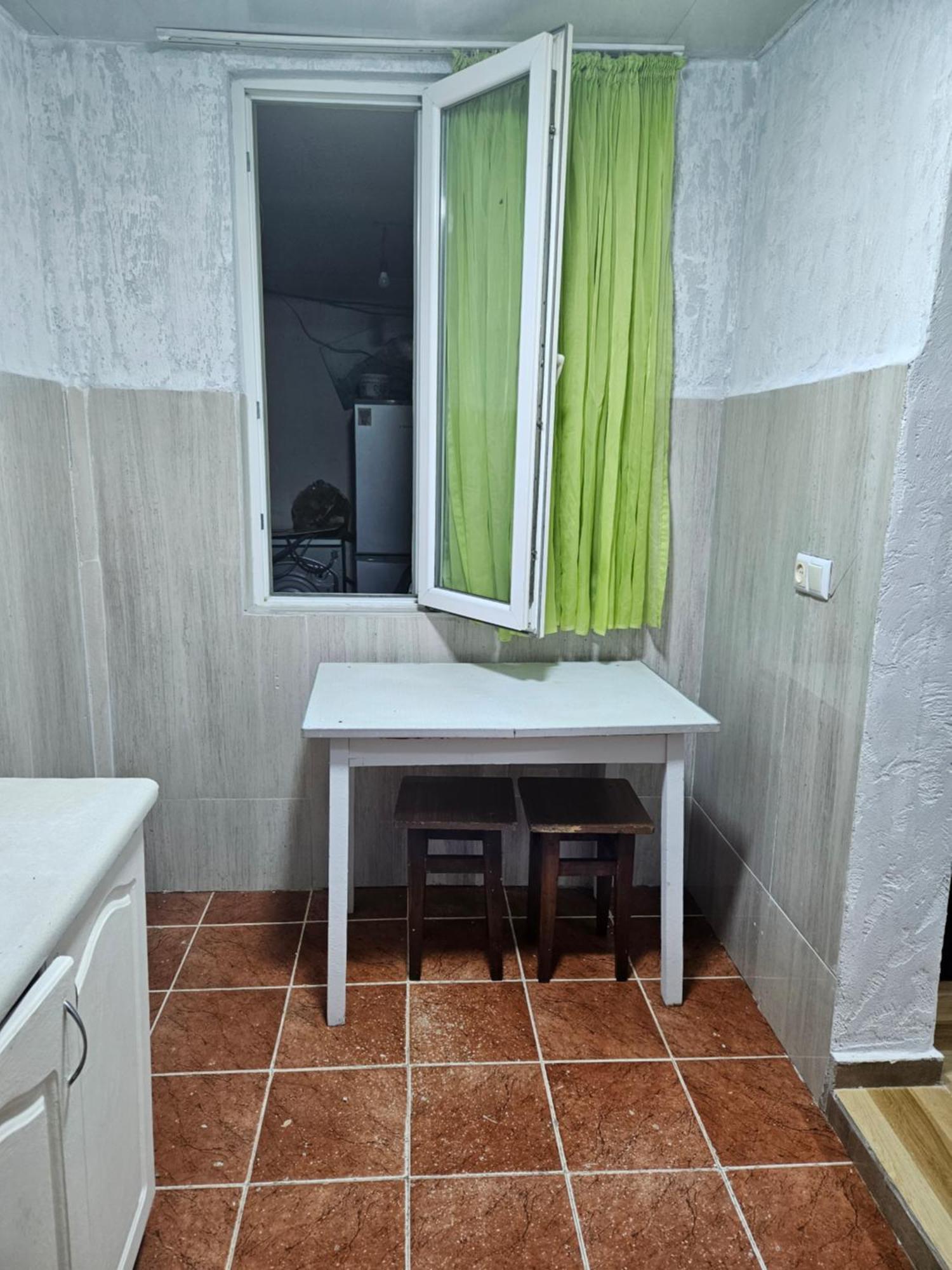 באטומי Guest House 2 Floor מראה חיצוני תמונה