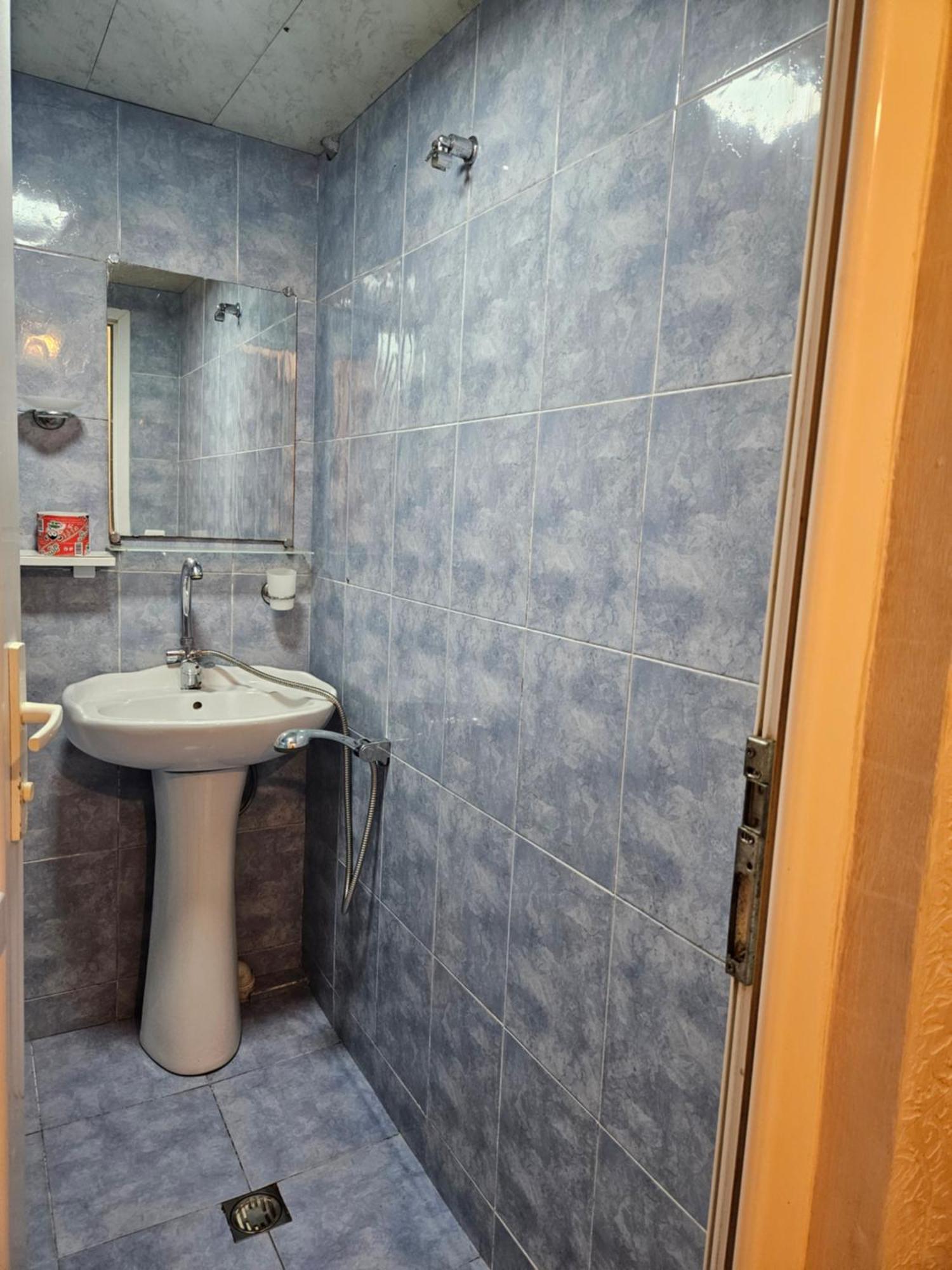באטומי Guest House 2 Floor מראה חיצוני תמונה