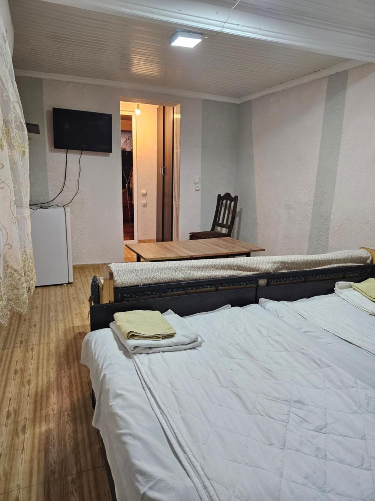 באטומי Guest House 2 Floor מראה חיצוני תמונה