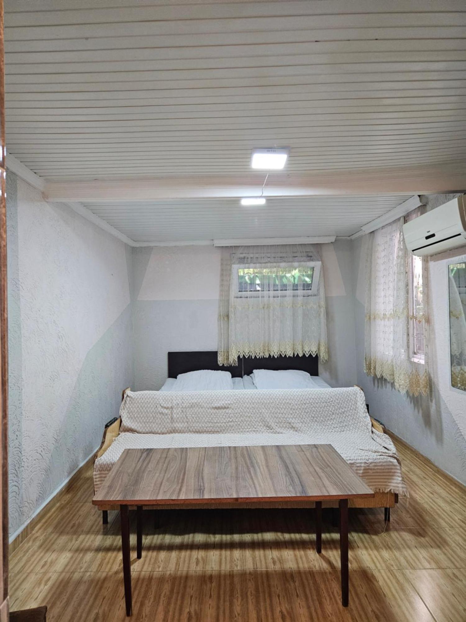 באטומי Guest House 2 Floor מראה חיצוני תמונה