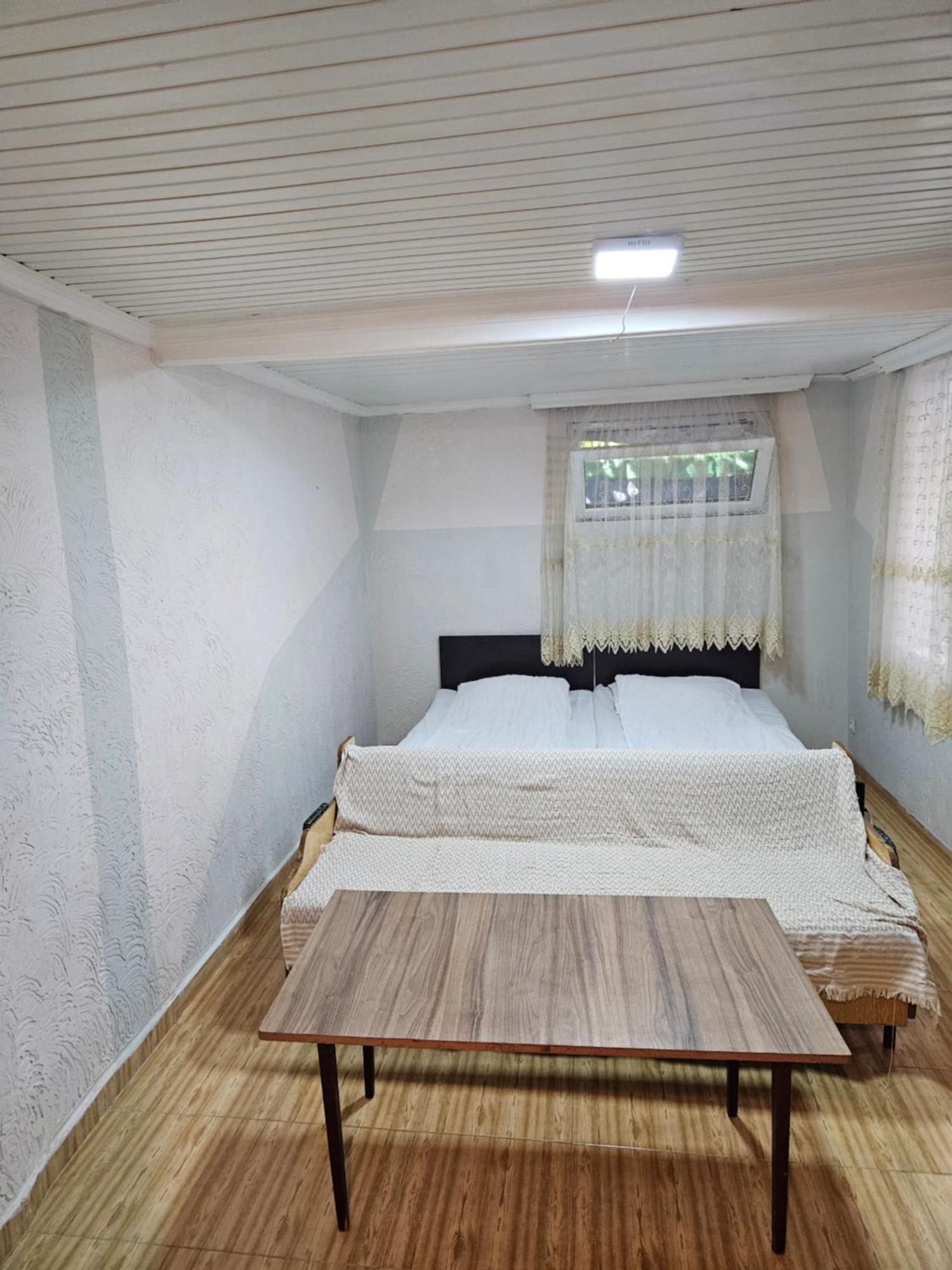 באטומי Guest House 2 Floor מראה חיצוני תמונה