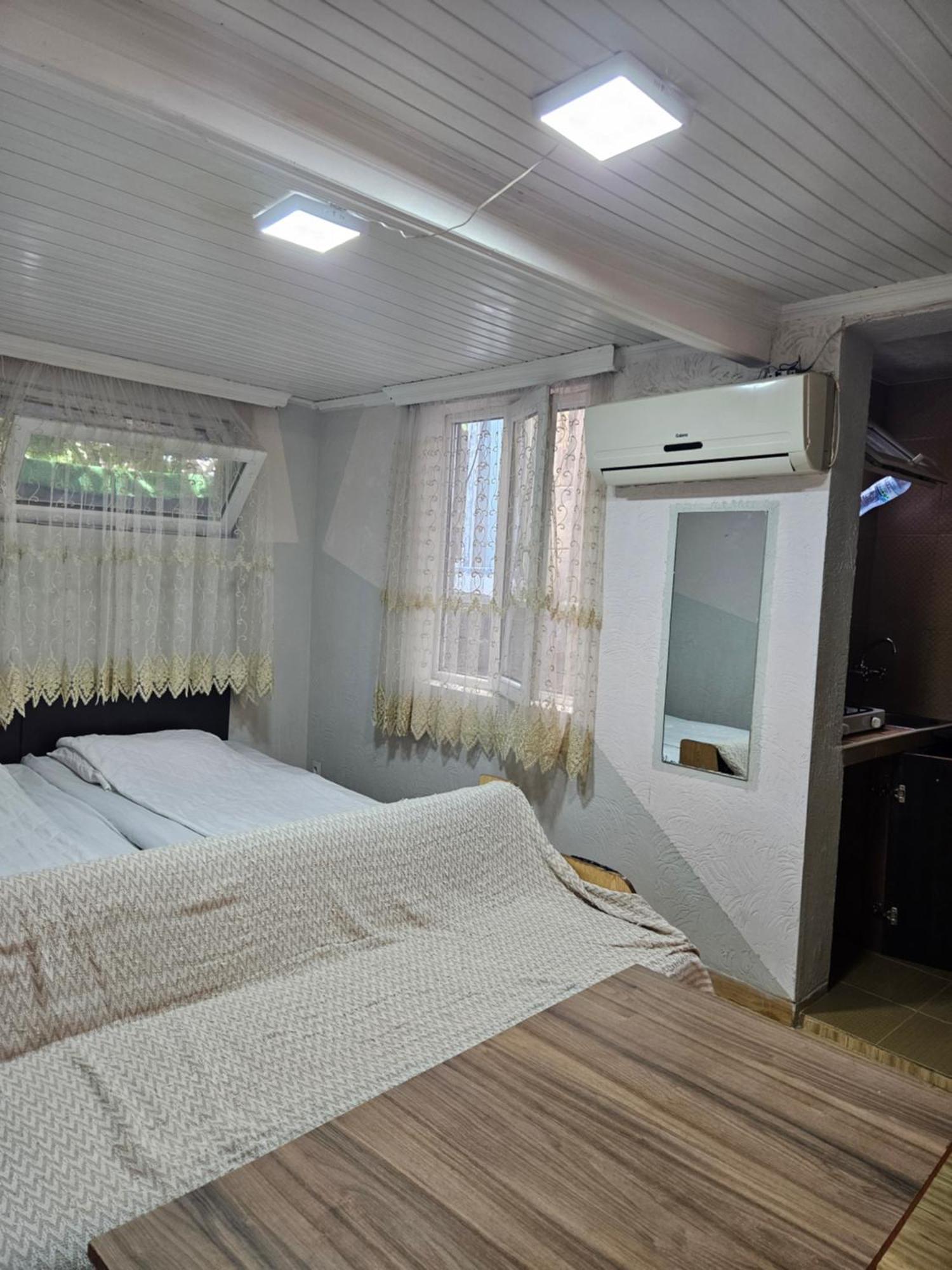 באטומי Guest House 2 Floor מראה חיצוני תמונה